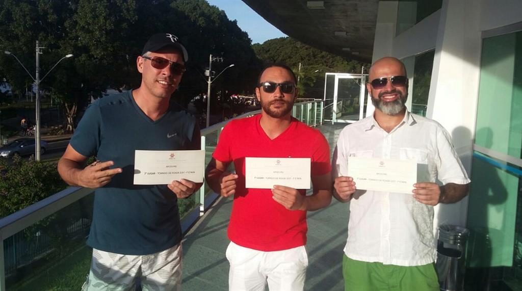 captura-de-tela-2017-03-13-as-00-01-18