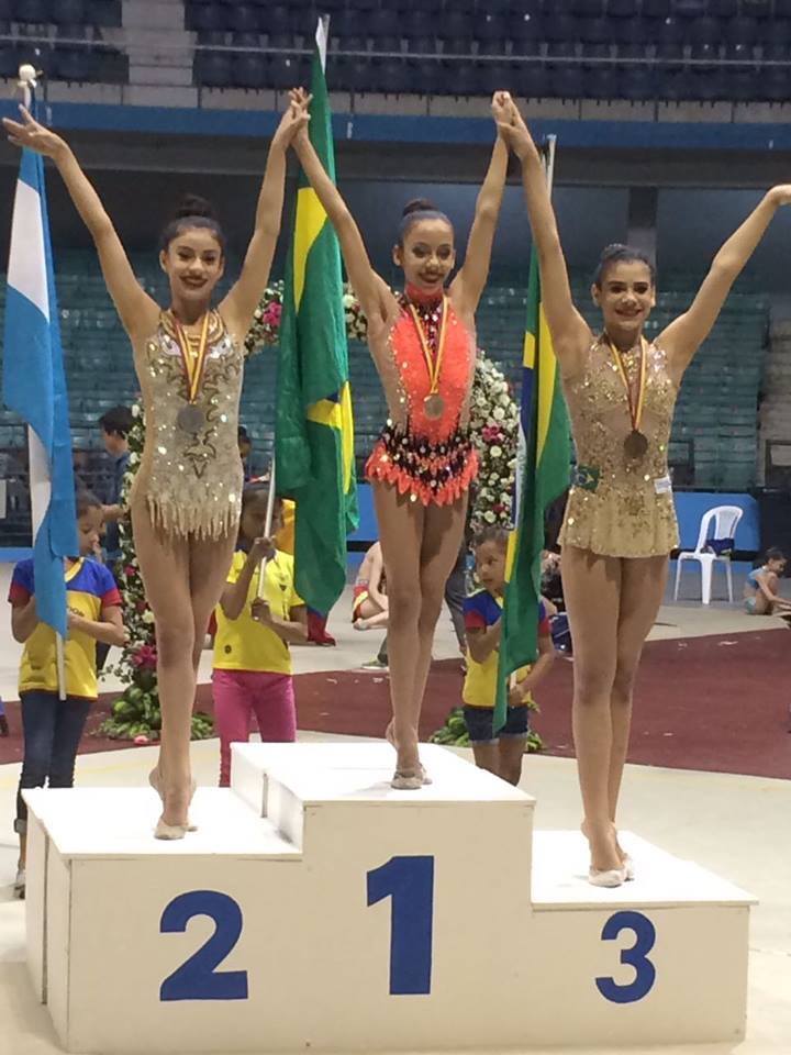 20429863_870292199784516_4060490719937630578_n